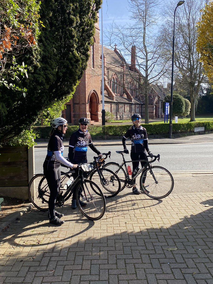 BigHairBigVoice's tweet photo. @spinalinjuries #TeamSIA training for #RideItaly 69km round sunny Cheshire - what a great day for it!
🚴🏻🚴🏻🚴🏻🚴🏻🚴🏻🚴🏻🚴🏻🚴🏻😎 https://t.co/0Ad2T6k2cF