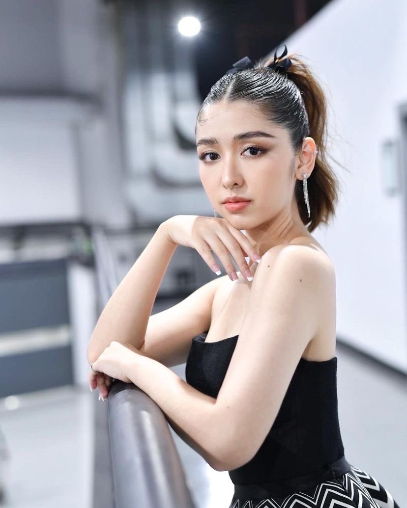 JaneBNK48_Trend's tweet image. License is suspended but my curves drive you crazy.😆
📢 ตามไปกด LIKE❤️&amp;amp;COMMENT ให้น้องเจนกันได้ที่ Instagram นะคะ~ 

ติดตามเจนได้ที่ :
IG  : Jane.bnk48official
FB : Jane BNK48 
#JaneBNK48 #BNK48