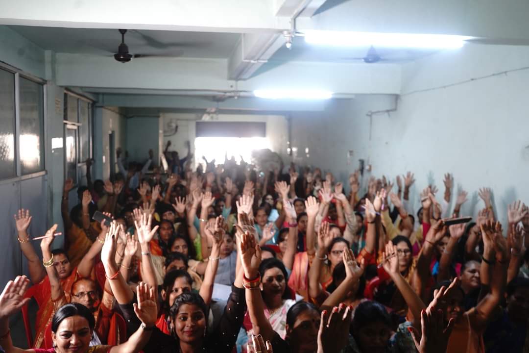आज दिनांक 10 अप्रैल 2022 को उत्तर प्रदेश के अर्जुन भाई पटेल भवन, लखनऊ में बामसेफ के ऑफशूट संगठन राष्ट्रीय मूलनिवासी महिला संघ की राष्ट्रीय स्तर की समीक्षा बैठक सफलता पूर्वक संम्पन हुई.