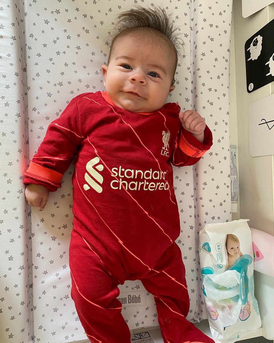 emmaanderso's tweet photo. Mum and Daughter ready for the big game! #LiverpoolFC #MCILFC #YNWA 🔴❤️ https://t.co/Gfk8ObekcP