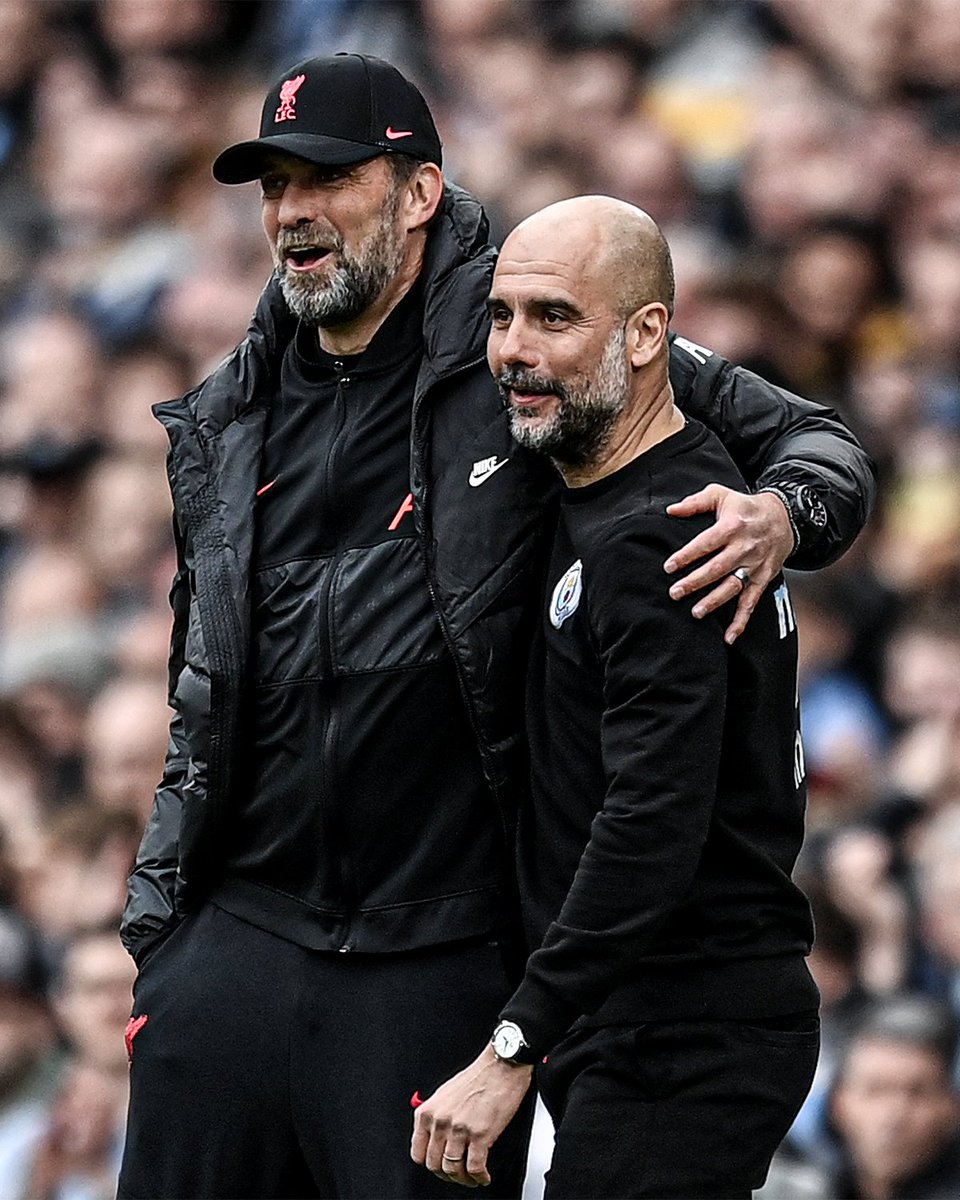 FaktaSepakbola's tweet photo. Di Anfield:
Liverpool 2-2 Manchester City

Di Etihad Stadium:
Man City 2-2 Liverpool

Samaa kuat.

Pertemuan selanjutnya ada di semifinal FA Cup pekan depan. Kalau rejeki, mereka juga bisa bertemu di final UCL, tentu ini berat karena masih banyak tim besar. https://t.co/kSjWwCKG6f