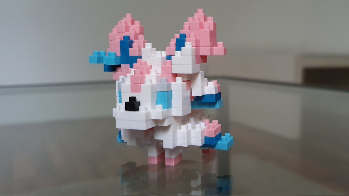 I built a Sylveon thingy