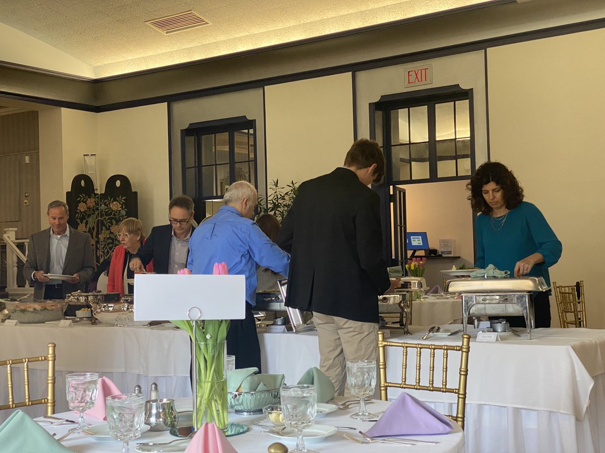 connie726's tweet photo. Great ⁦@Townandcounty⁩ Club Palm Sunday brunch.  Terrific jazz group from ⁦@harttschool⁩ l.  Nice to be back in Connecticut https://t.co/C0lpd7y3AS