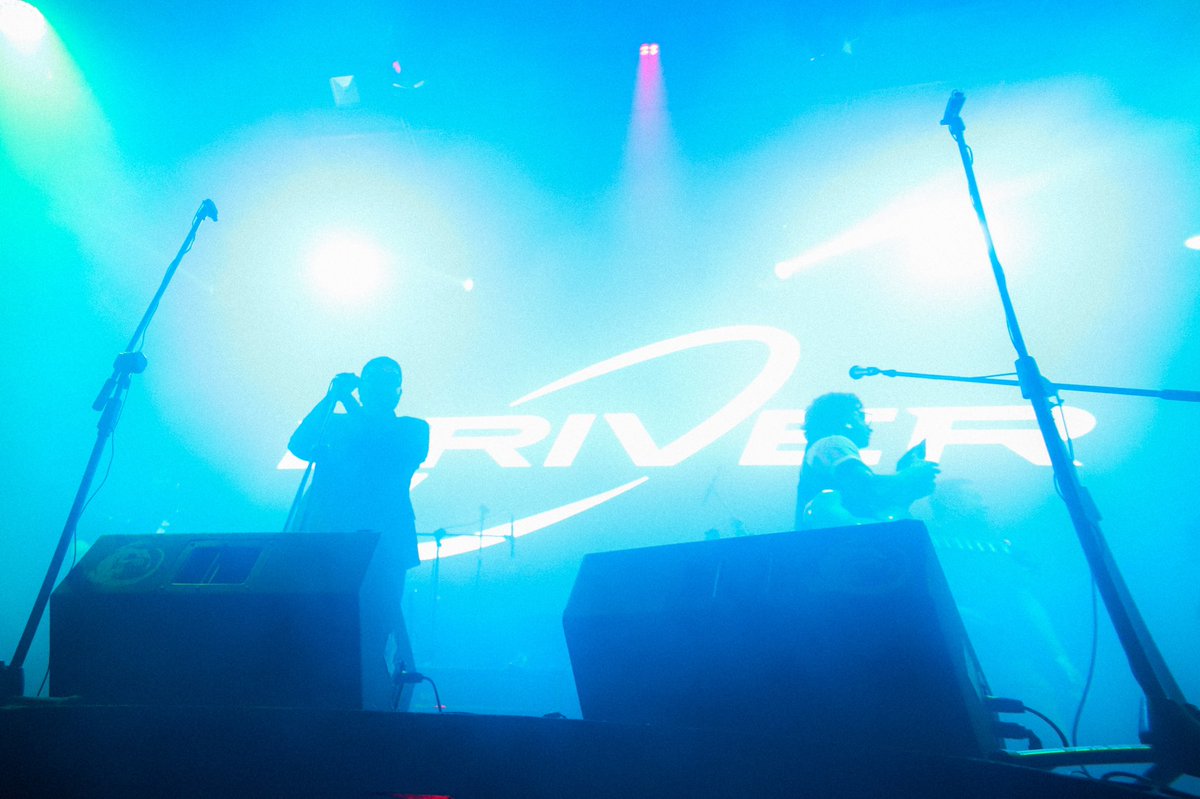 IrvingBorjas's tweet photo. Memorias del gran show de mis amigos @WeAreDriver y @pequeno_fenix  en @CAFEIGUANAMX ⚡️⚡️⚡️

📸 x mi https://t.co/yT0GwXKaXI