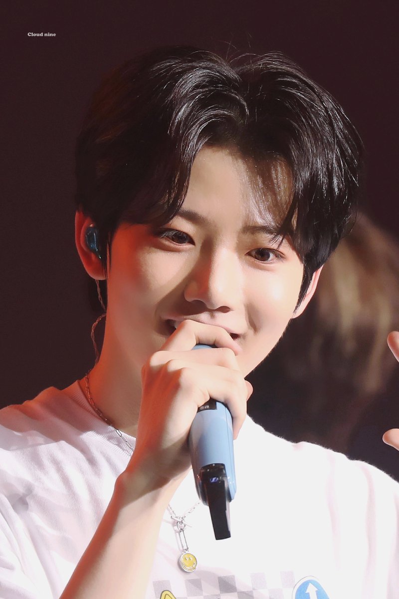 220409 말랑말랑 고양이야😻
#준규 #JUNKYU #트레저 #TREASURE