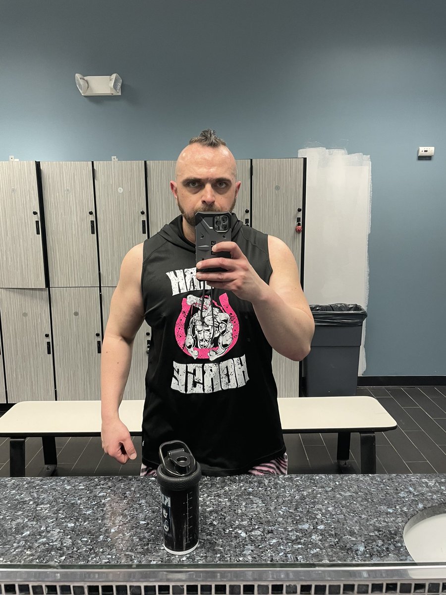 IHateSteveOff's tweet photo. 13 days. Alexander. I don’t wanna die, so you’re gonna have to. #GymTime #FOCUS #ThisIsMagic #CarouselOfProgress #7YearsInTheMaking #AMSExplodes #BloodFeud #indestructible #LightsOff #NothingElseMatters #OffArmy #NoOneFightsAlone @WrestlingMagic https://t.co/AiXuarA6NI