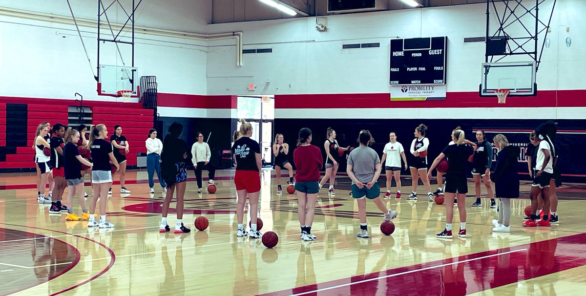 This weekend we got to welcome in all the new members of the #FAMILY

☝️hard workers
✌️good people

…they’re gonna fit right in 😎🏠