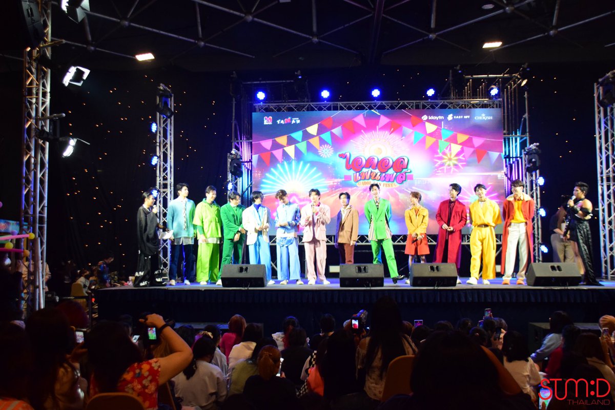 stmdthailand's tweet photo. 🎭📸เก็บตกภาพบรรยากาศงาน IDOL FAN FEST / [ 09.04.2022 ]

 BCC Hall, 5th floor Central Ladprao
————————————————————————————-
#stmdthailand #IdolFanFest
#IdolFanFestxSTMD https://t.co/xX8q0AKLNg