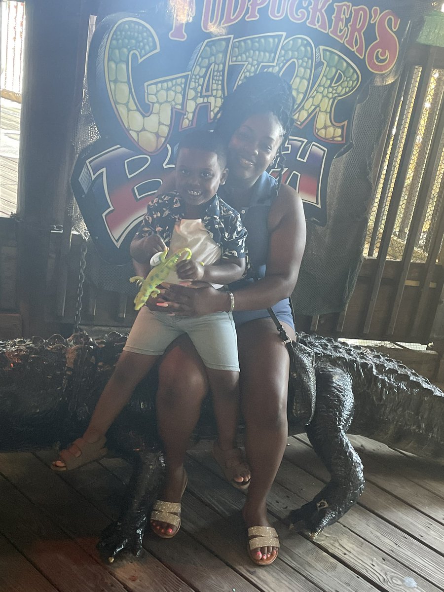 DatBoyQMajor's tweet image. Hands down best birthday vacation @JonesZantasia