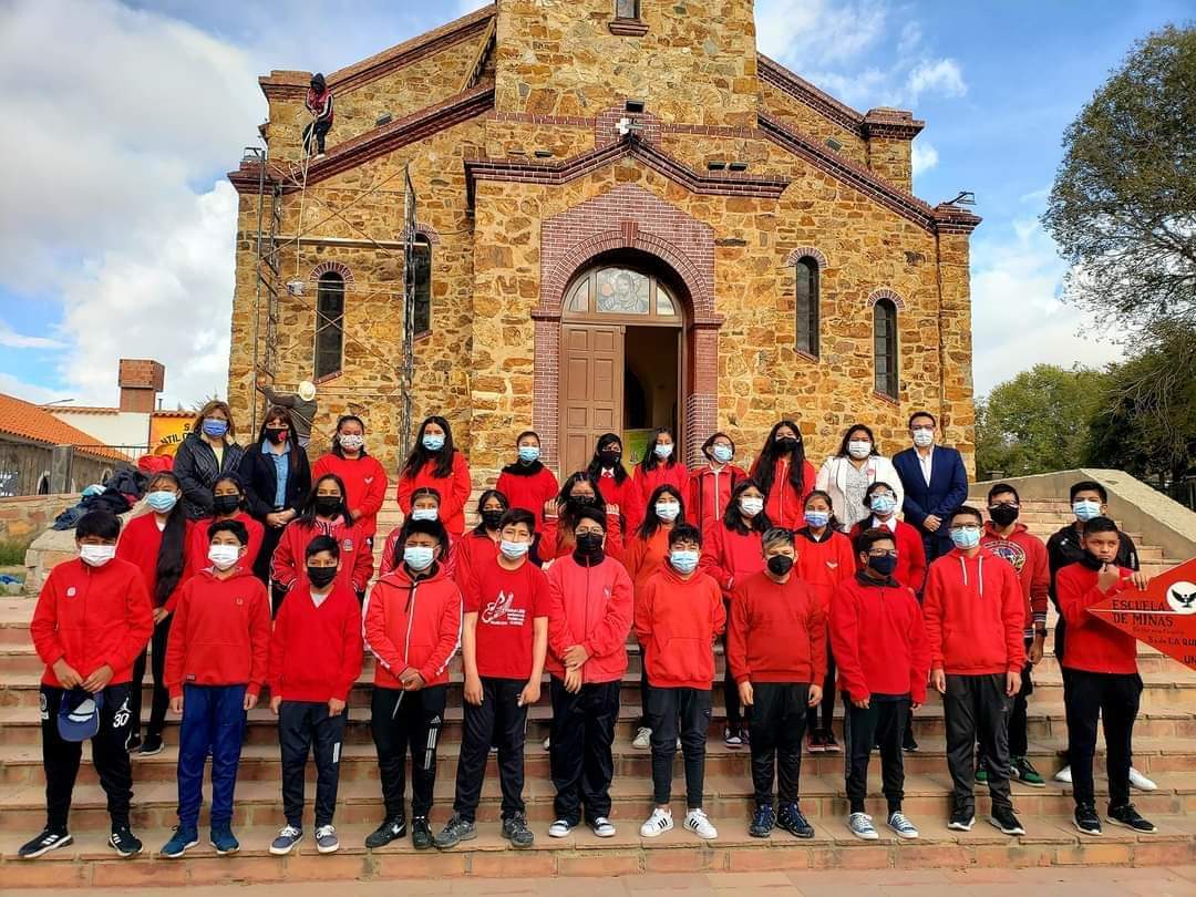 "5to Aniversario de Sede La Quiaca"
En este glorioso día se celebra el aniversario de una de las Sedes de nuestra prestigiosa institución educativa. Se suma otro año de ardua y honrada labor que implica la educación de nuestros/as adolescentes en diferentes puntos de la provincia