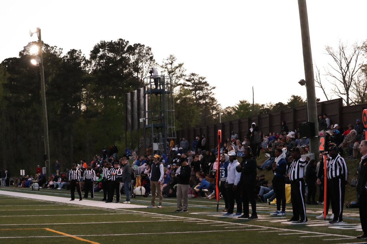 Shorter Hawks Football tweet media