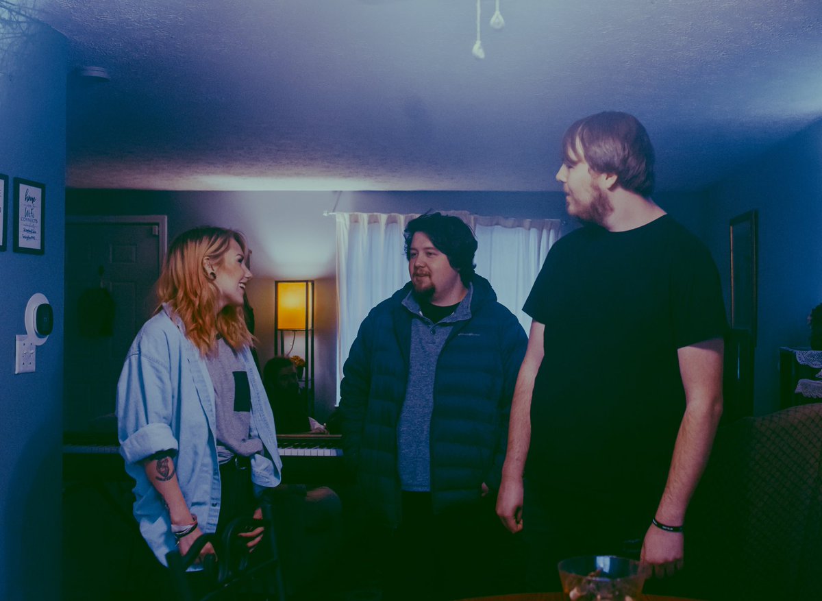 SettingColorIN's tweet image. Happy release day part 2 because “Midwest Goodbyes” is officially LIVE on Spotify, Apple Music, or wherever you listen. We hope you love this album as much as we do.