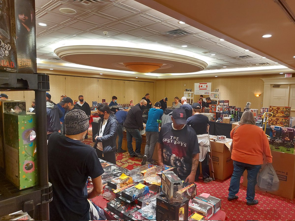 Canadian ToyCon tweet media