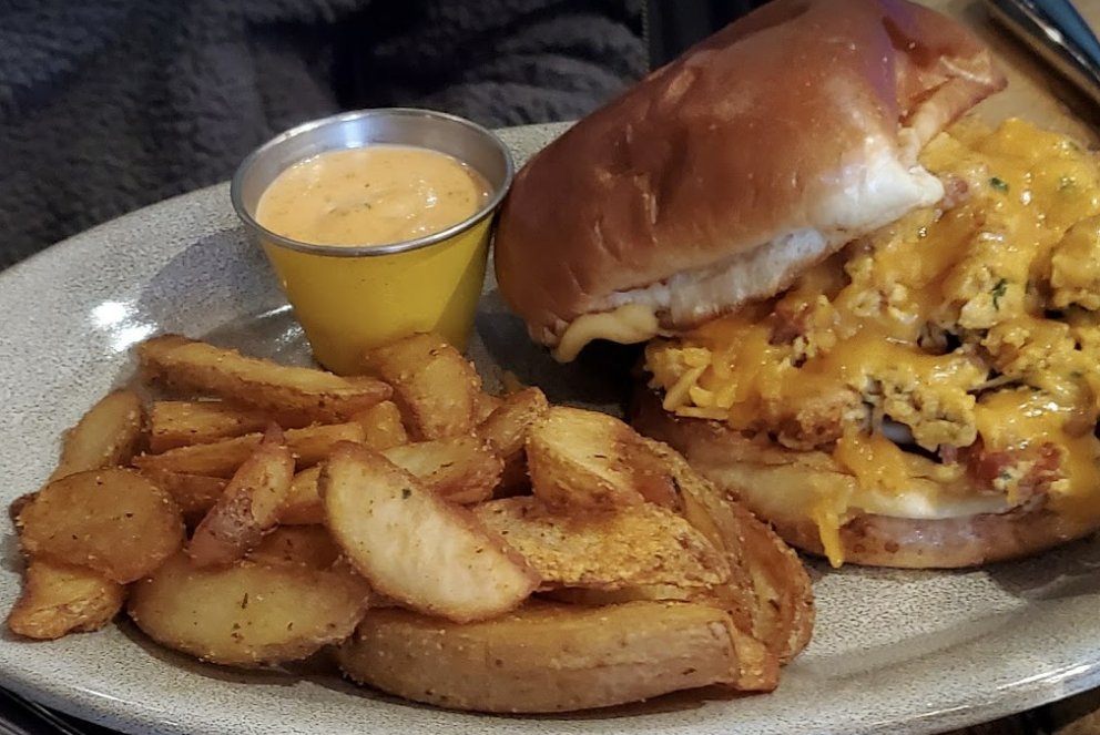 Almost Brunch time friends!!