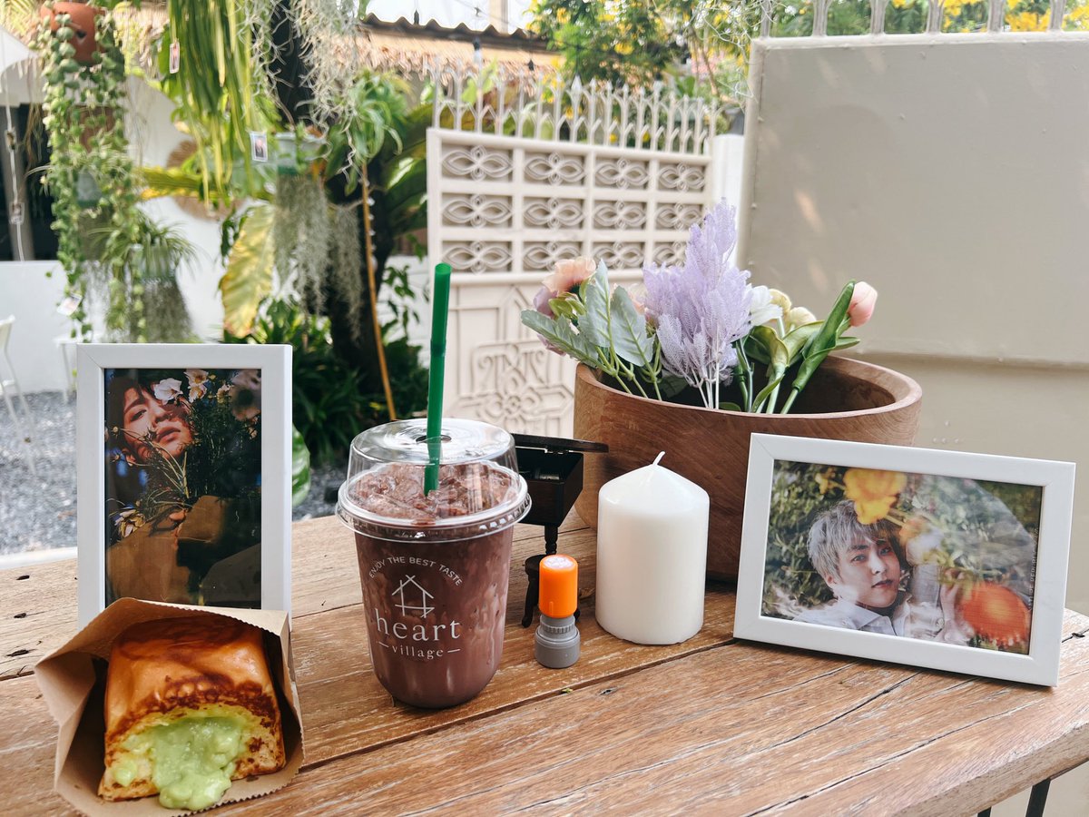 MilkteaHW's tweet photo. เป็นร้านที่ต่อให้ไปเพราะอยากกินเครื่องดื่มและขนมปังอร่อยๆก็คุ้มค่าที่จะไป 
• เครื่องดื่มกับขนมอร่อยมาก 
• ตอนไป มีพี่สาว หรือน้องสาว แหะๆ แจกของที่ระลึก สำหรับเราที่เพิ่งเข้าสู่วงการติ่ง มันอบอุ่นหัวใจมากๆเลยฮะ 
#10yearswithmypeterpan https://t.co/qlBIe4Sw16