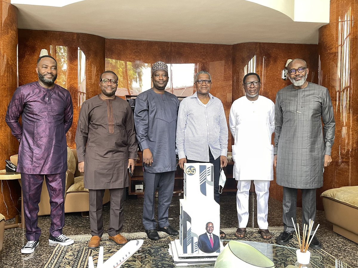 coronation_ng's tweet photo. Happy Birthday Alhaji Aliko Dangote @AlikoDangote . Best wishes for a memorable year, with many reasons to celebrate.

From all of us at Coronation.
#Coronation #ProsperityPartners @DangoteGroup https://t.co/jn5NuXekg7