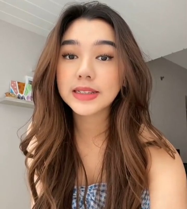 riris2a's tweet photo. Gadis cantik https://t.co/1JMYxsB0EQ