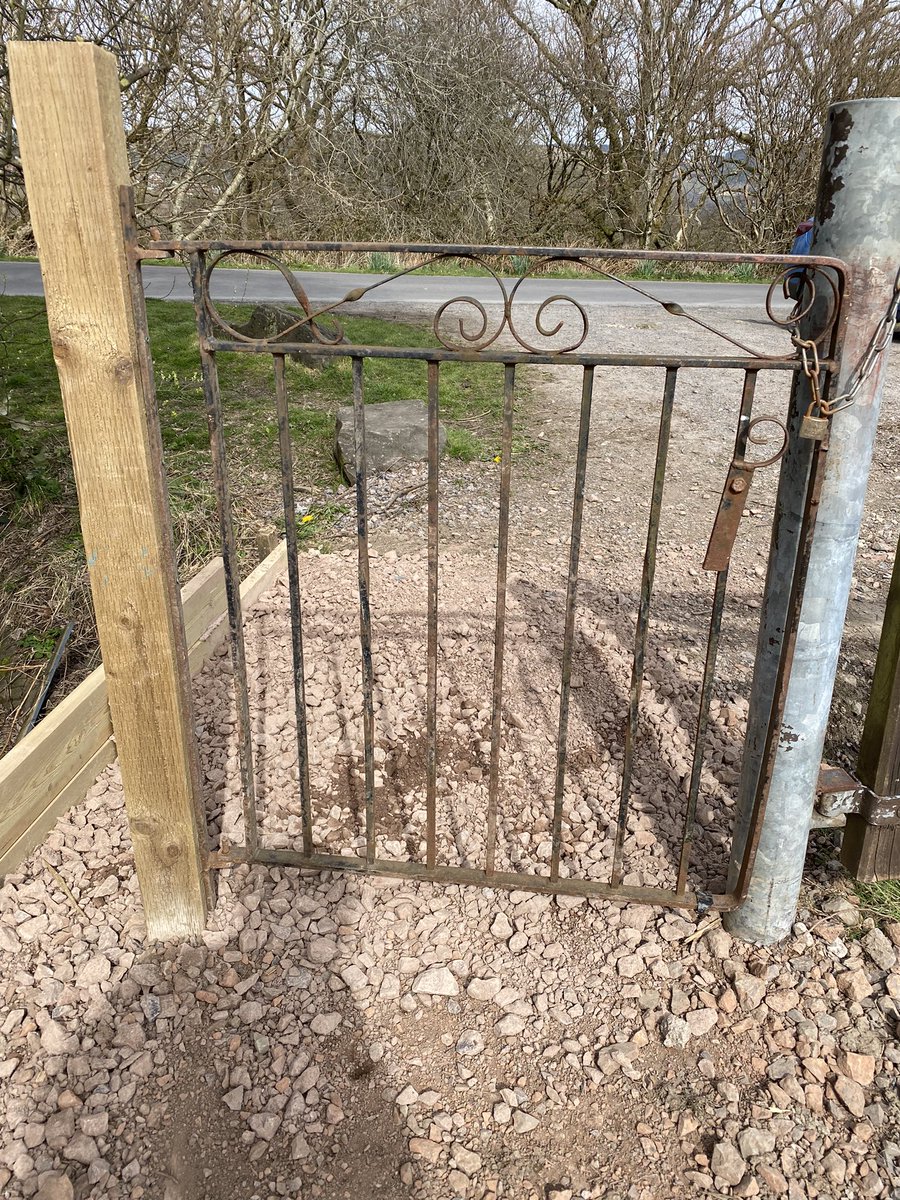 ValleyDare's tweet photo. Thank you to our wonderful volunteers for fixing our pedestrian gate (knocked over by tree fall during the storm) and making us a new fire pit area for a Summer of campfire π₯ cooking π₯ π³ yum π #Volunteering #TreecharterGroup #Cooperative @InterlinkRCT @WalesCoOpCentre https://t.co/ELUpZlcaRV