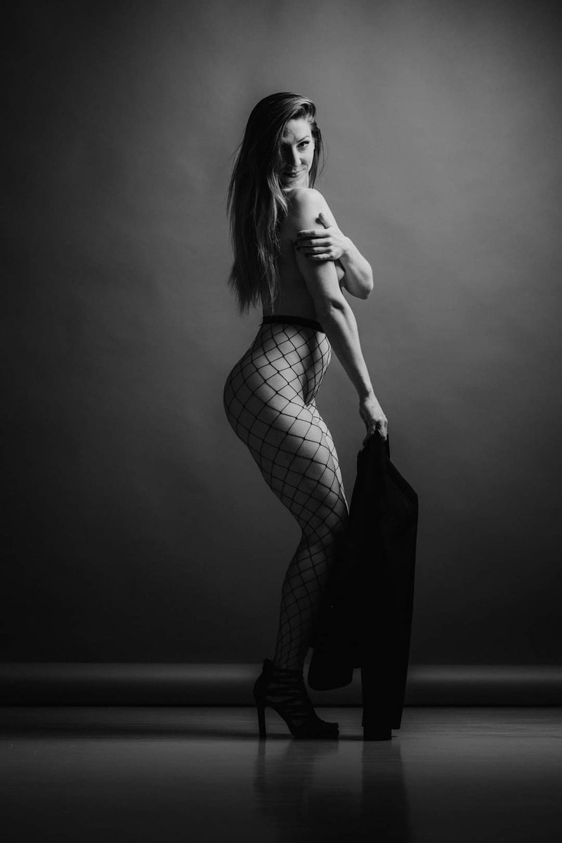 emazzione's tweet photo. 📸 Yannick Colaizzi
📍 #Genève #Suisse
.
#modelefrance #modelphotography #modelphotographer #modelephoto #swissmodel #swissmodels #professionalmodel #professionalmodels #artmodel #travelmodel #bookmannequin #motheragent #mannequin #parisiangirl #modelmanagement #studiophotography https://t.co/6ffZAz7x1X