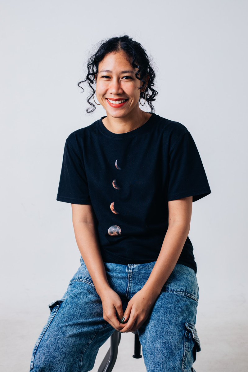 ปีนี้จะ 36 แล้ว กระมันเริ่มมา ตีนกามันเริ่มชัด หน้าที่เคยเรียวมันเริ่มจะกลม