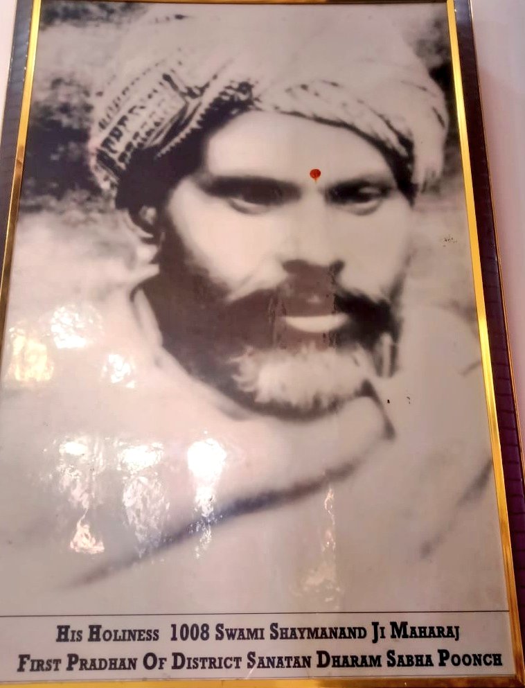 ajitverma_adv's tweet photo. Raja Sukhdev Singh ji laid the foundation of Sanatan Dharam Sabha, Poonch ( Jammu &amp; Kashmir ) and Swami Shayamanand ji was it's first Pradhan. 

@KhajuriaManu
@ARanganathan72 @AskAnshul @dograjournalist

#SanatanDharma #Poonch #Jammu https://t.co/6I1Qk8cnhy