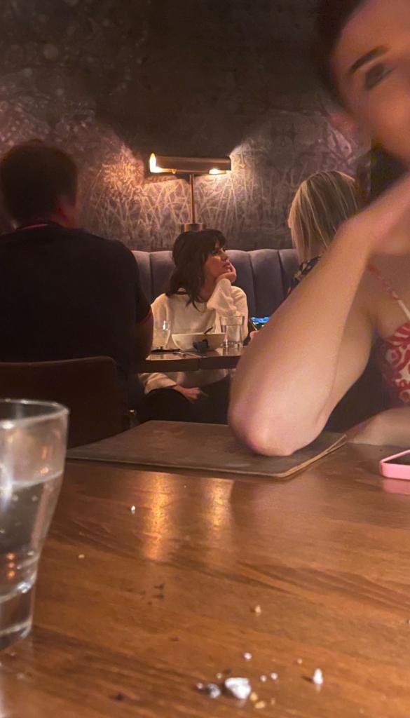 When pictures is low quality but you're Selena Gomez