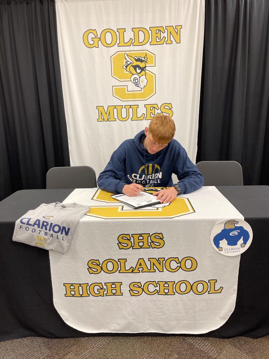 ‼️ It’s Official ‼️ #WingsUp 🦅🦅 
<a href="/ClarionFootball/">Clarion Football</a>
