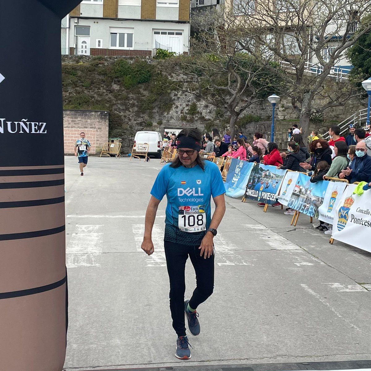 julitojul101's tweet photo. #destrozado .. tenia que correr esta #carrera .. es en #corme #faroroncudo .. no podíamos faltar .. #muchisimodolor #quistedebaker .. contento .. he aguantado 💪💪 #IWork4Dell https://t.co/CT9vWOZNlO