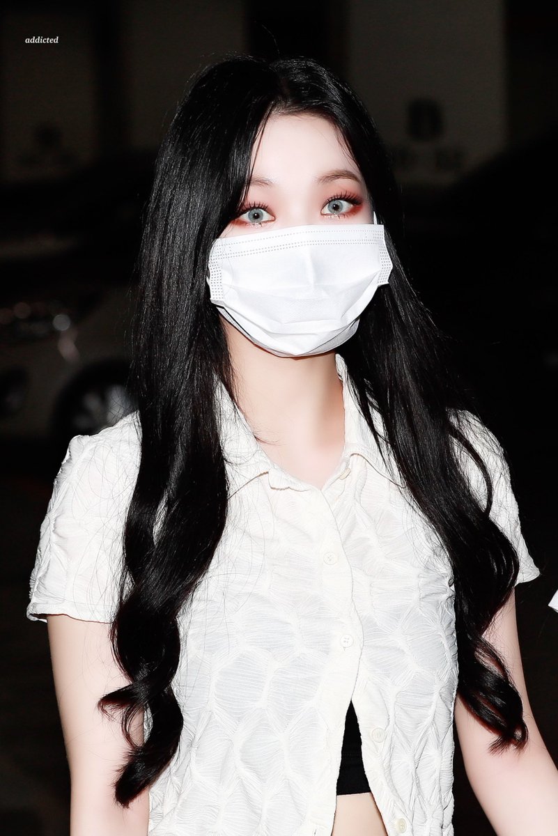 addicted_karina's tweet photo. 💙#HAPPYKARINADAY💙

#KARINA #카리나 
#aespa #æspa #에스파 https://t.co/Egnt68FnQG