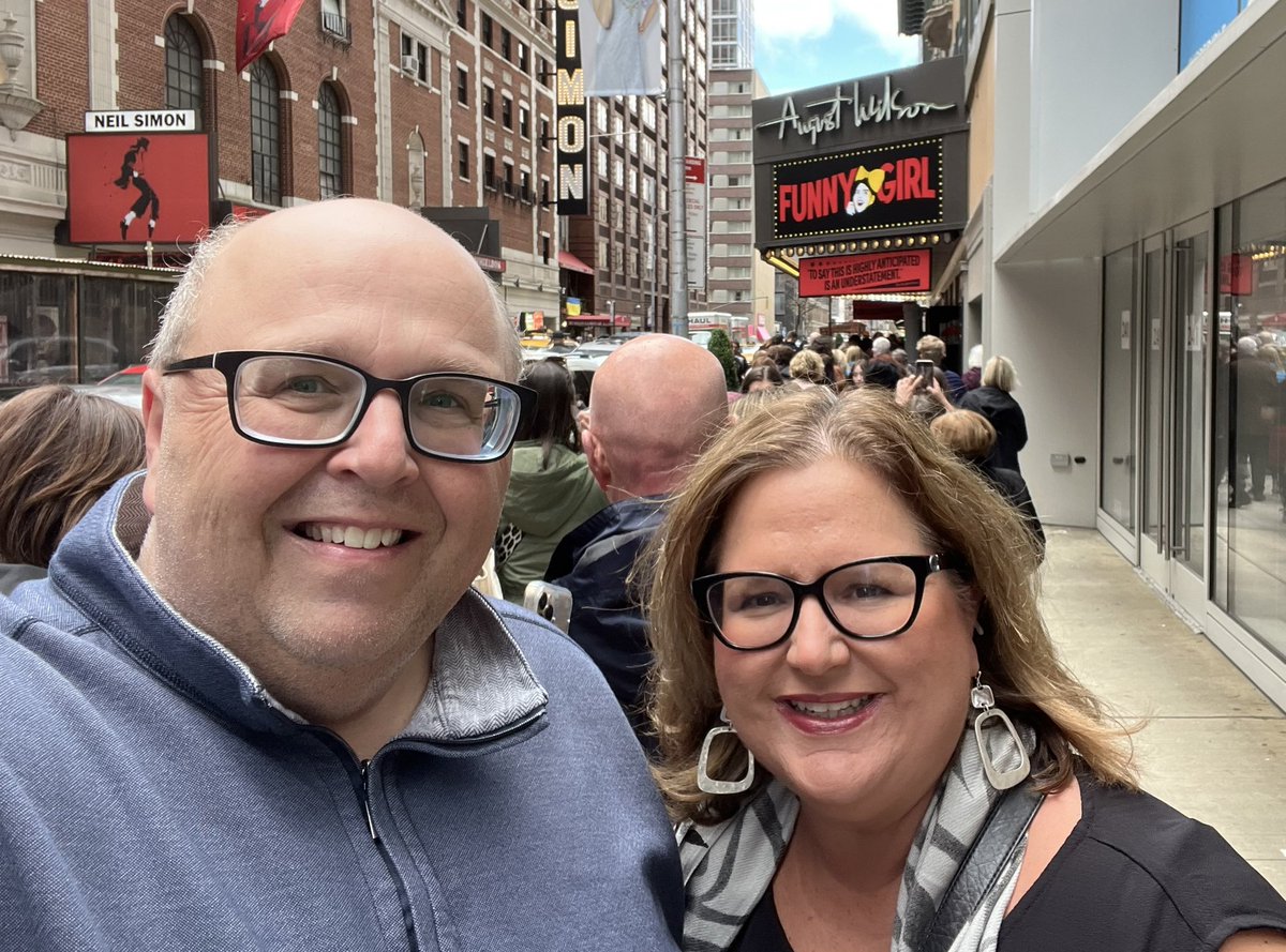 MrsGowartyHHS's tweet photo. This teacher likes to recharge in NYC https://t.co/C70eEpBecw