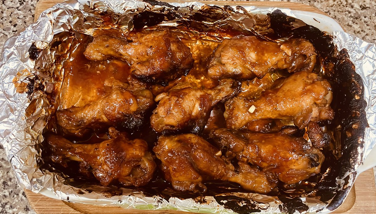 benarivas's tweet photo. Ya chao… hice unos tutitos a la BBQ… a la vuelta del 🚴🏼 les digo cómo quedaron… 🤔 o me como una?? 😂#SoyUnMasterChef #FelizDomingo #Cleteo #HazTodoHazNada #Autumn https://t.co/nexqQ48zWu