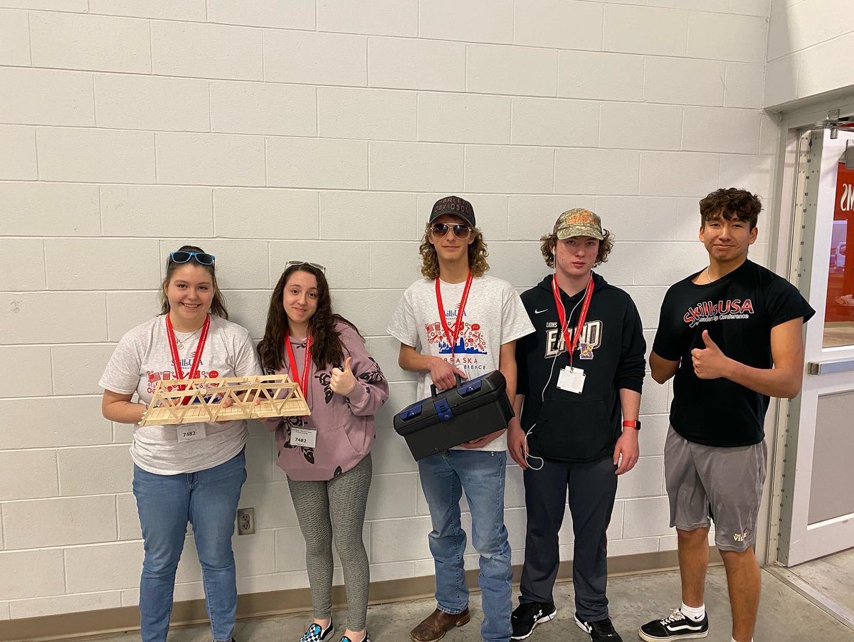 MrZweep's tweet photo. Louisville had a great experience at the  SkillsUSA Nebraska state conference #pride_purple #skillsusanebraska #lps_skillsusa #skillusa #lpslions #cementcity https://t.co/EJUrfDdfPd