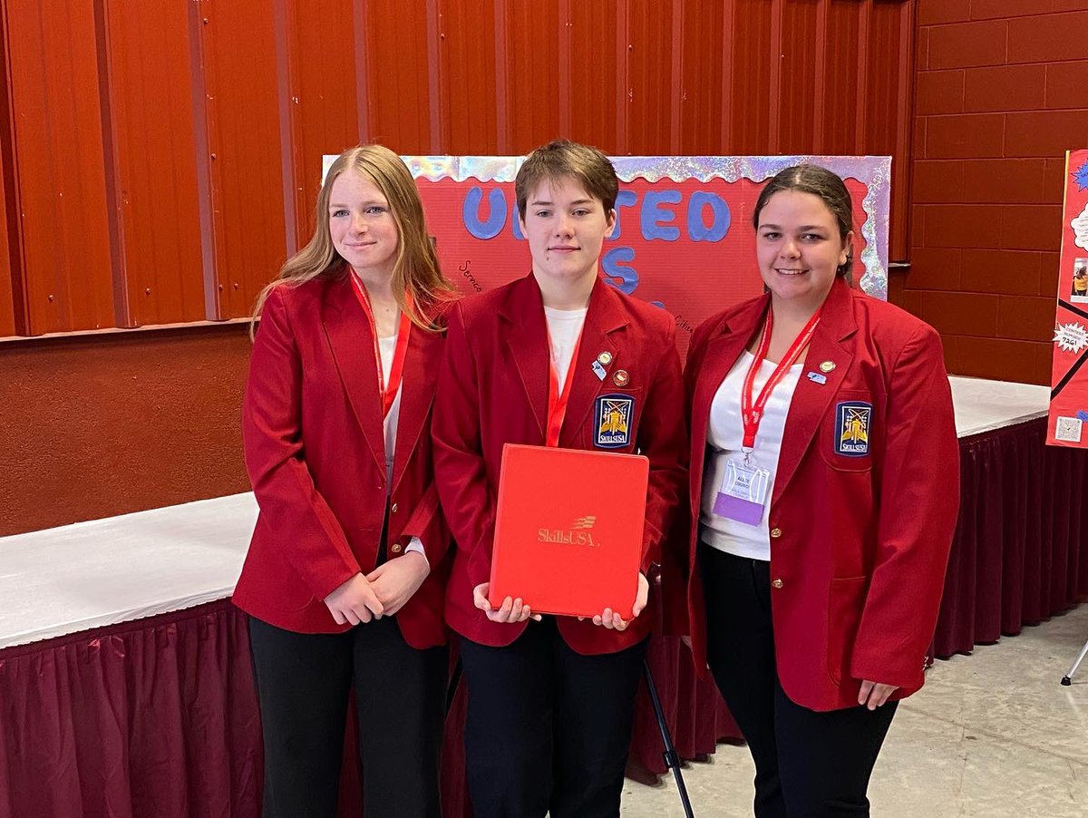 MrZweep's tweet photo. Louisville had a great experience at the  SkillsUSA Nebraska state conference #pride_purple #skillsusanebraska #lps_skillsusa #skillusa #lpslions #cementcity https://t.co/EJUrfDdfPd