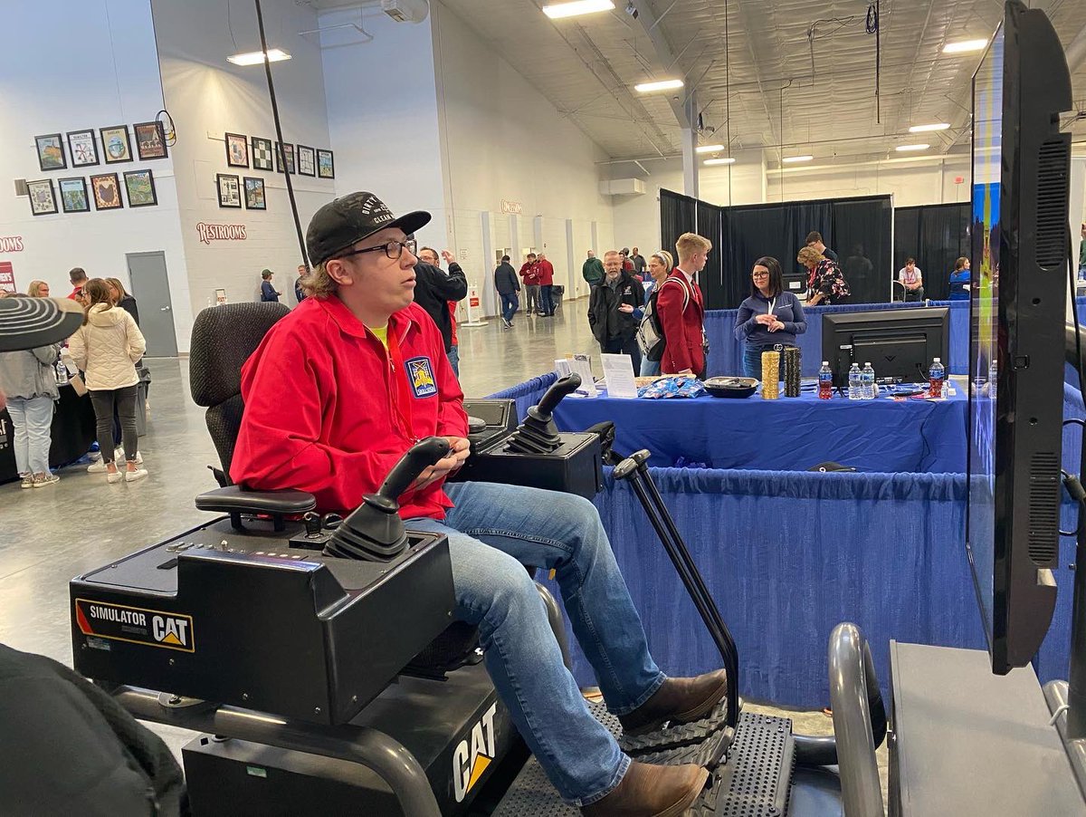 MrZweep's tweet photo. Louisville had a great experience at the  SkillsUSA Nebraska state conference #pride_purple #skillsusanebraska #lps_skillsusa #skillusa #lpslions #cementcity https://t.co/EJUrfDdfPd