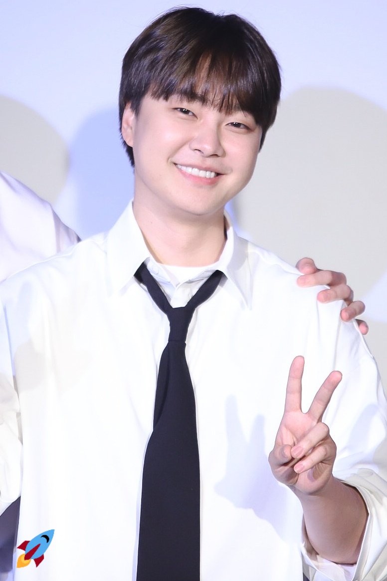 Super102maN's tweet photo. 2022.3.19-4.10 
수고많았다〰️‼️⚡️
오랜만에 봐도 변하지 않은 우리 사이 ‼️
이번 활동도 내가 더 너무 고맙고 슬로건 서프라이즈도 도와줘서 너무 고마워❗정민상 도움 없었으면 못했던거 알지? 덕분에 대성공👍🏻
난 BF를 평생 잊지 않을게❗행복했어👍🏻 https://t.co/fNIhYi24ig