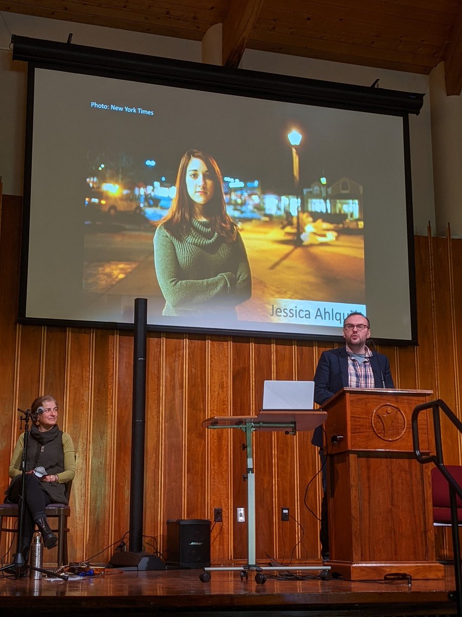EthicalStL's tweet photo. This morning at the Society:

"Freethinking: the Importance of Freedom of Thought" by Leader @CroftSpeaks

Music by @gloriaattoun and Michael Bauermeister

Join us next Sunday at 10am in person or on https://t.co/Pjd2nsstMb https://t.co/z7JZhqRbhZ