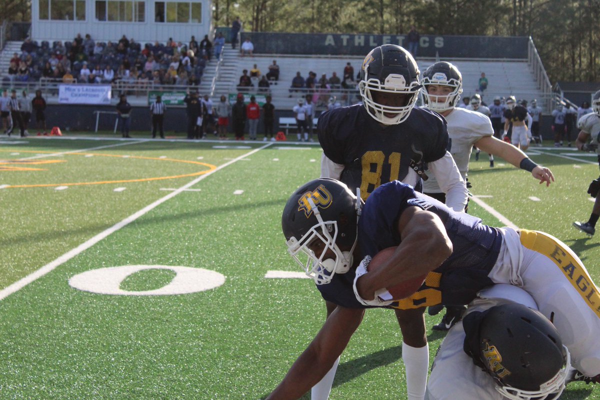 LcRob75's tweet photo. 📸from Reinhardt🏈Spring Game 4/7
Photographed by me
@ReinhardtFB | @Coach_JMiller 

https://t.co/zApqIuiURg https://t.co/PXrUlK0lzm