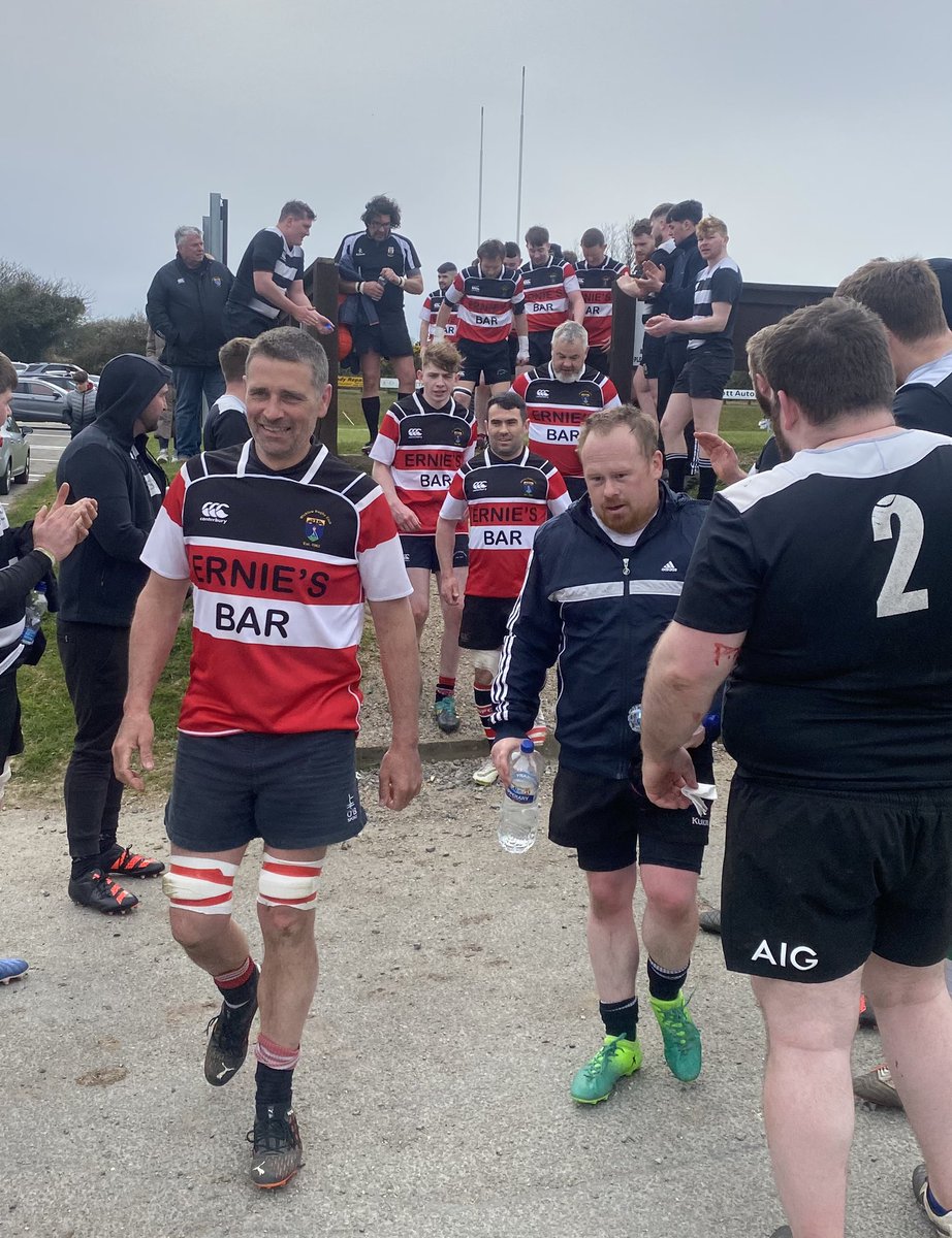 Well done to our mighty thirds who beat @kilkennyrugby in the Cup by  29-24. Masterminded by the evergreen Doike Flood. 🔴⚪️⚫️