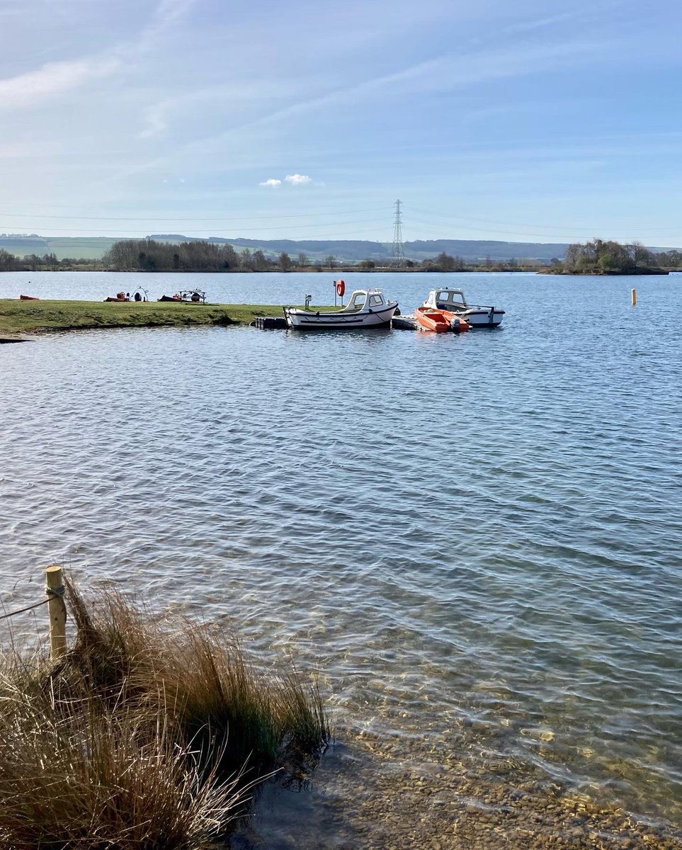 JuliaShacklock's tweet photo. A beautiful frosty morning marked the start of the open water swimming season for M&amp;R @northyorkshirewaterpark ! At 6 degrees it was warmer in the water than in the air. #openwaterswimming #wykehamlakes #yorkshiregrit https://t.co/EZdpHq8p1K
