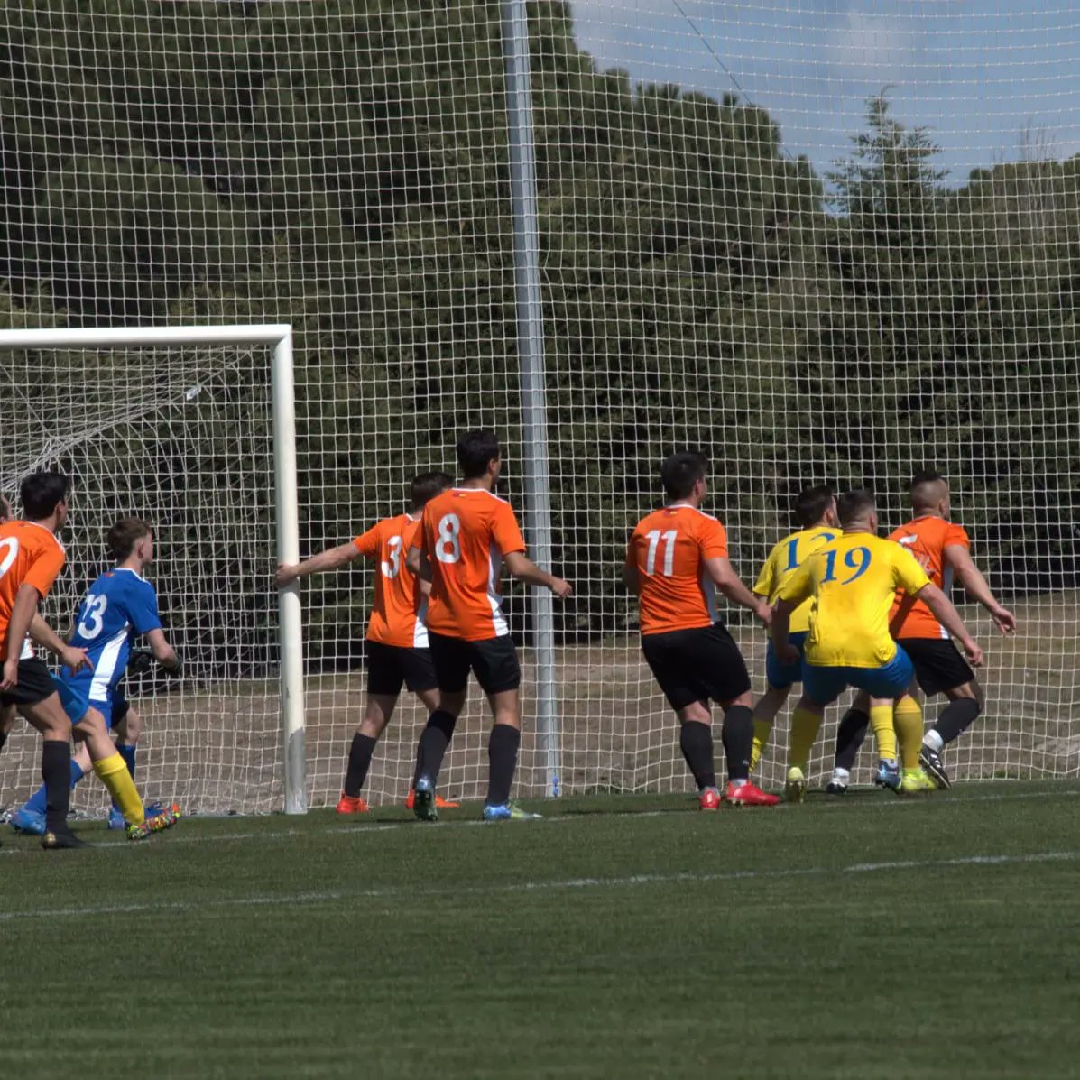 C_D_Iscar's tweet photo. No pudo ser pero las fotos ante el @cdparquesol son magníficas gracias a @_silvia_rv 
#fotos📸 #fasedeascenso🏆 #cdiscar⚽ #cdparquesol #sanmiguel🏟 #iscarleche💪 https://t.co/qcwY4cQbBv