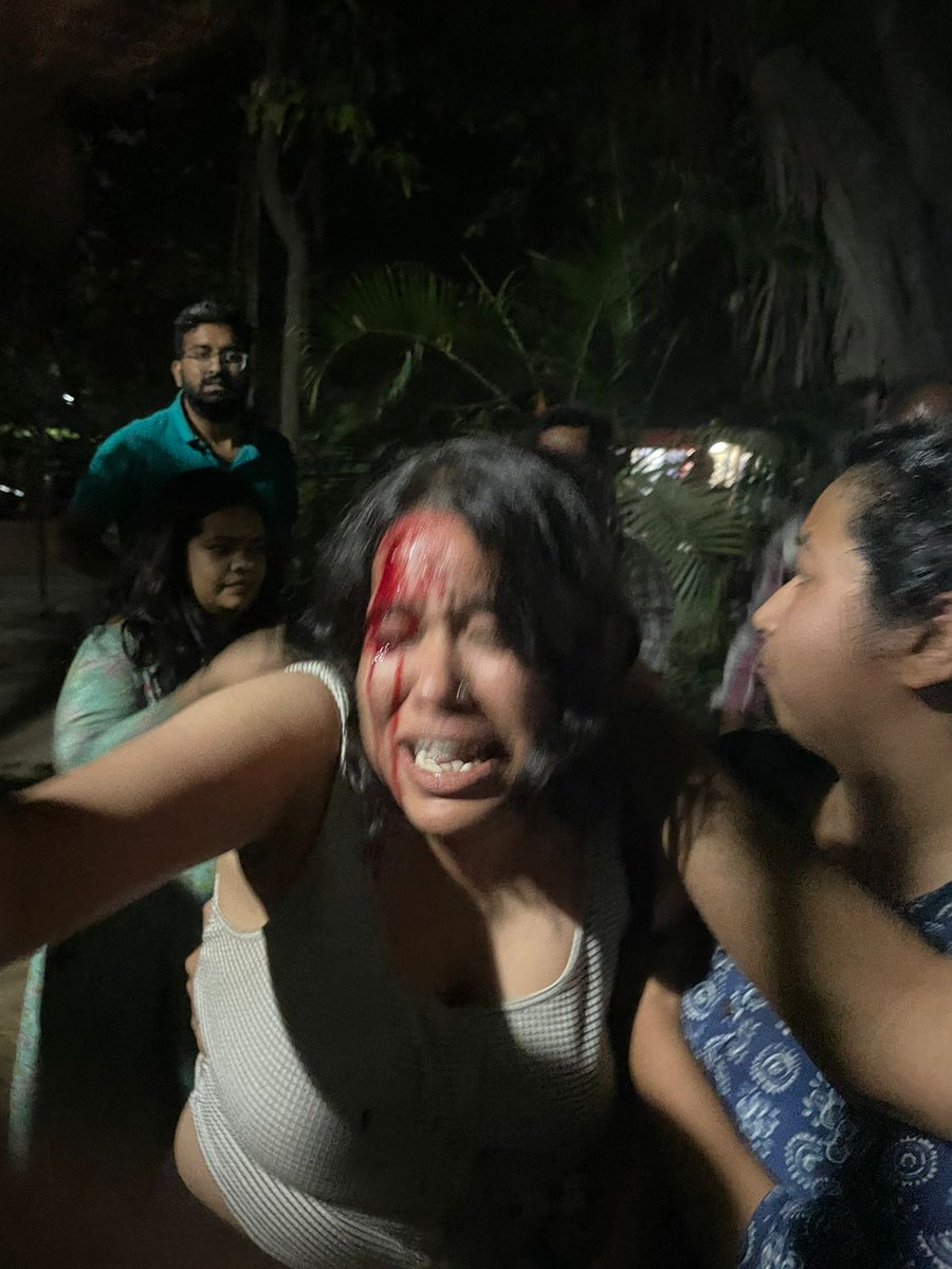 Dipankar_cpiml's tweet photo. Just got this disturbing message from JNU. #SOSJNU
Friends, ABVP does it again. First they tried to impose non veg ban on everybody in Kaveri Hostel, and when common students stood up against #FoodFascism, the Sanghi goons resorted to all out violence. Several seriously wounded. https://t.co/GYowHZaQoa