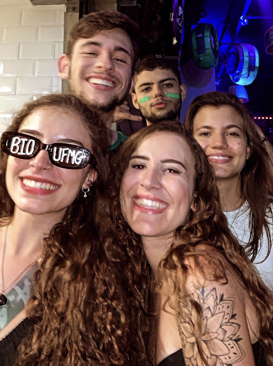 AAUCBUFMG's tweet photo. as fotos do rolê ficaram ótimas 🍻 https://t.co/Fl418vPf8y