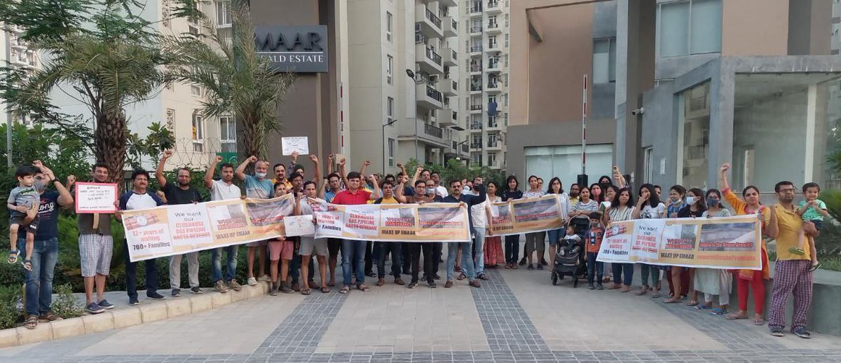 RitikaJ67883876's tweet photo. @emaardubai @EmaarIndia @narendramodi @cmohry We won’t sit quite till we have the Clubhouse, Pipelines and rasta revenue closer. We stand together #EmaarIndia #emaardubai #Emaarscam #rerametoo #realestate #lawyer #News @thetimesofindia @khaleejtimes @EmaarCares @HTGurgaon @HRC https://t.co/cjfNOafHTh