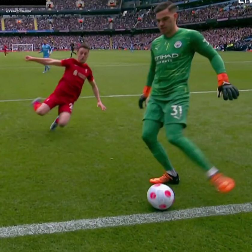 NBCSportsSoccer's tweet photo. THAT CLOSE to an own goal. 😳

#MCILIV | #MyPLMorning https://t.co/0BtOYDEKzn