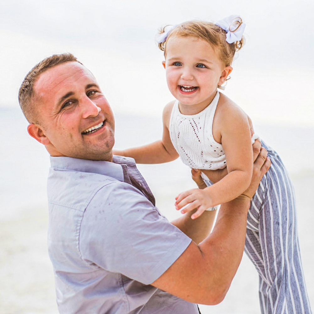 Check out our Dad Pic of the month! 📸

Brandon B. and his daughter, Teegan, had a picture perfect moment at the beach. 

Want your precious dad moments featured? Submit them for a chance to appear in our magazine and on our socials! 👇👇👇 
🔗 brparents.com/upload-dads-be…