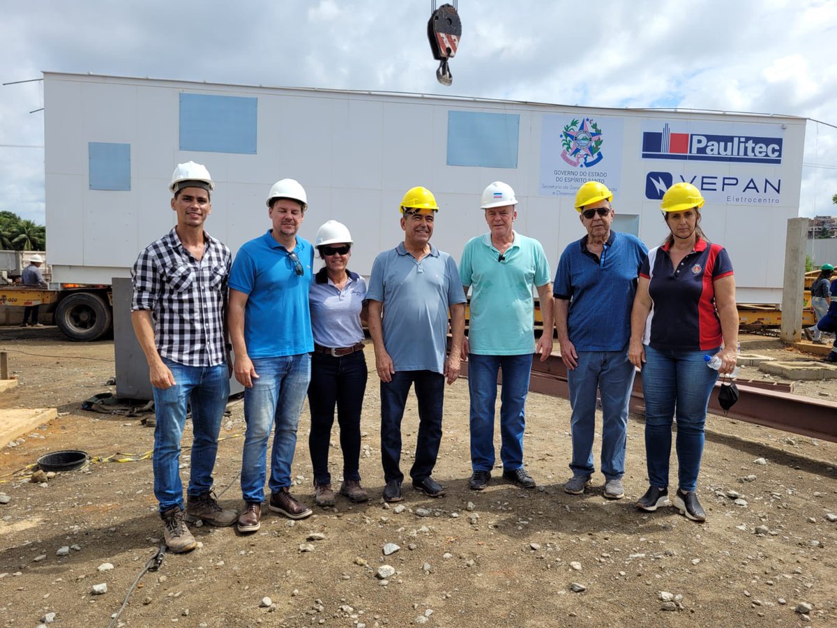 Casagrande_ES's tweet photo. Domingo para acompanhar as instalações dos eletrocentros das estações de bombeamento de Aguas pluviais de Jardim Marilândia e Cobilandia. Investimento histórico em macrodrenagem que irá melhorar o problema das inundações de Vila Velha e Cariacica. https://t.co/guxA5C1ANy