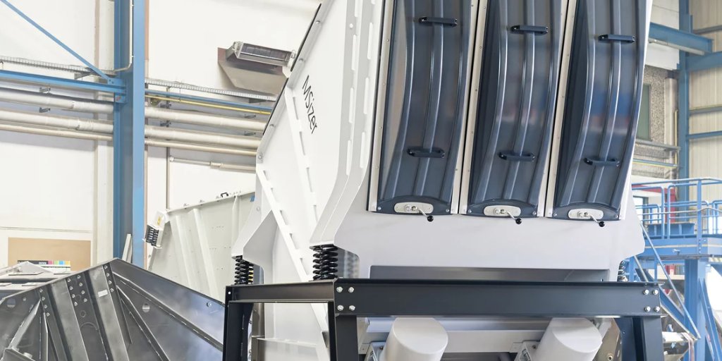 MogensenSpain's tweet photo. Conoces la línea de cribas MSizer de MOGENSEN? 

MSizer compact, MSizer extend y MSizer giant: La solución óptima para cribado y la clasificación.
https://t.co/F7g5HAYMKt

#Msizer #cribas #mogensen #processtechnology #tecnologia #procesos #cribado #tratamiento #materiasprimas https://t.co/h5wAAfjHBU