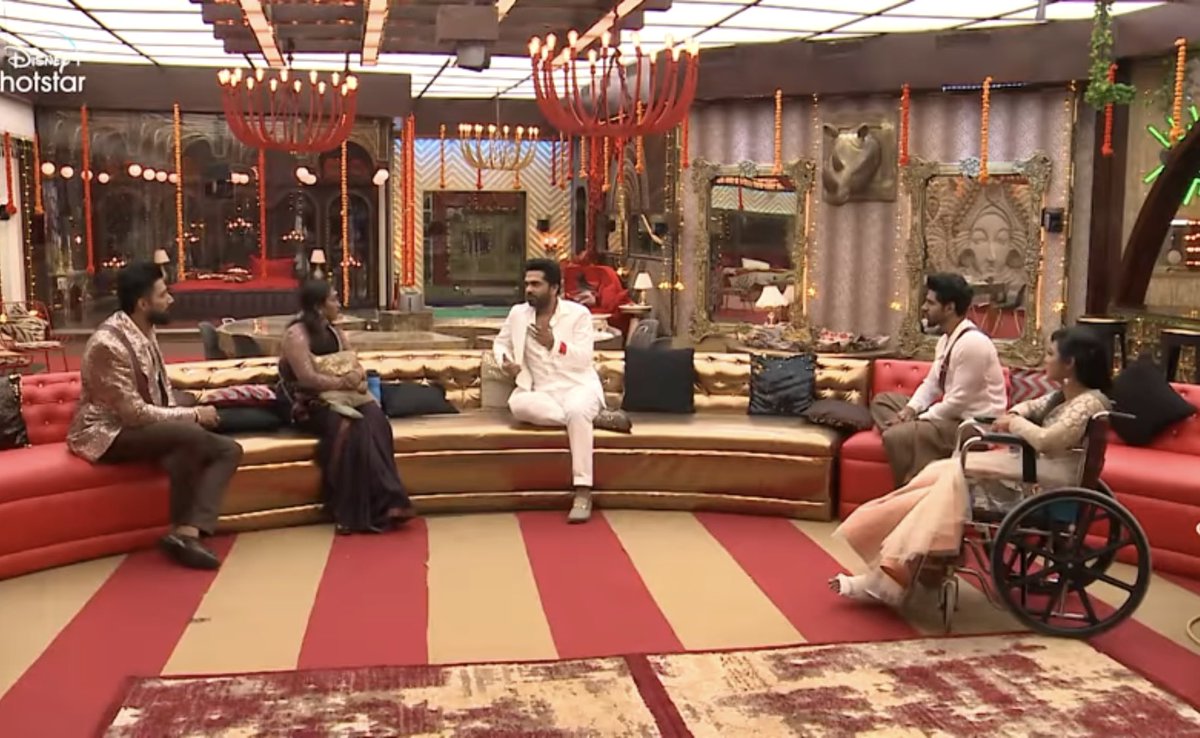 Raghav9099's tweet photo. What a Host😍🔥 @SilambarasanTR_ Thalaivaaa We need you in #bbseason6tamil also🤩You did a great job and vera level entertaining host💥 Love you Thalaivaa❤️🥳 #SilambarasanTR #BBUltimate #BalajiMurugadoss𓃵 #BiggBossTamil https://t.co/zg6pNAny95