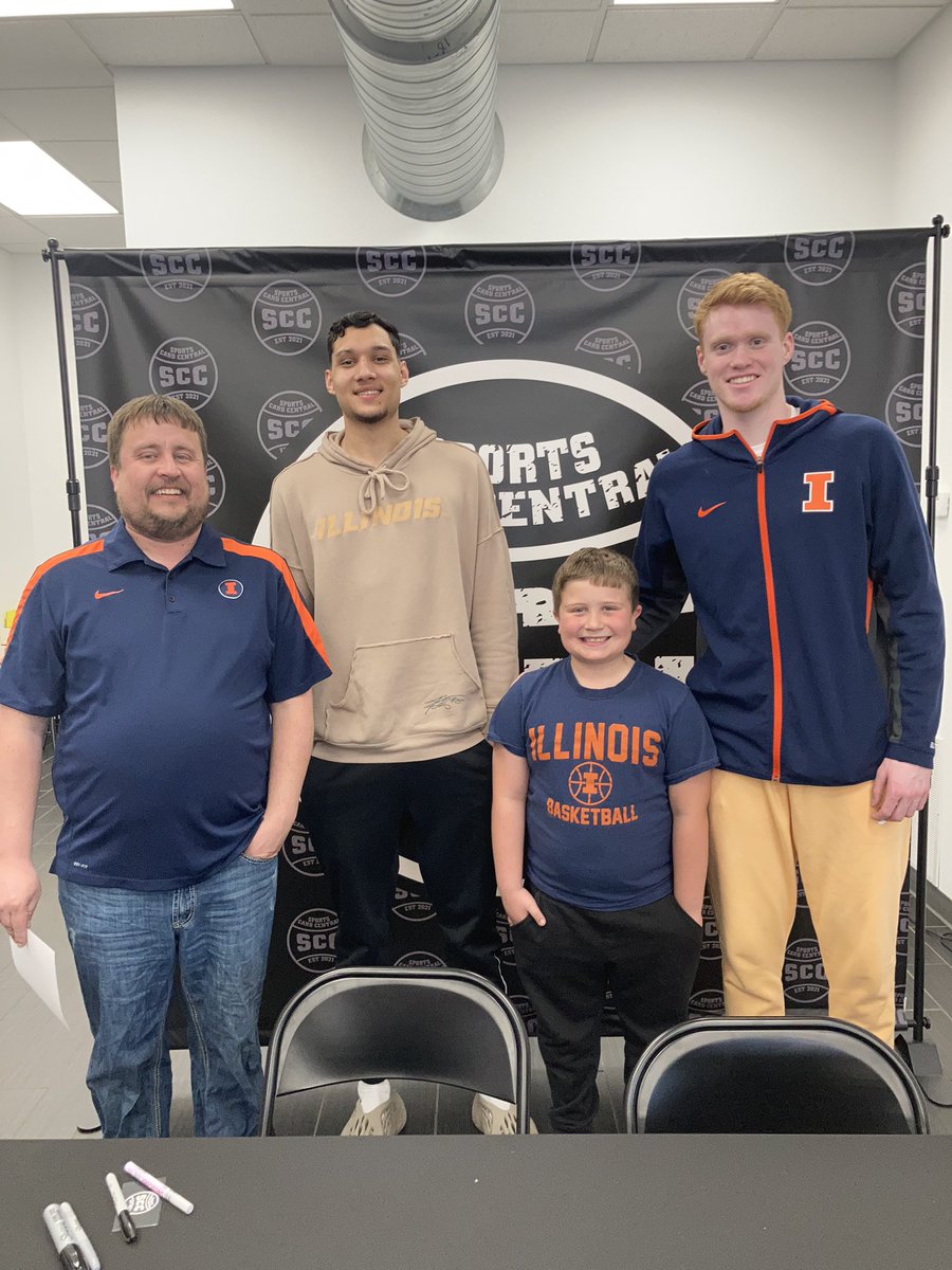 jryanmiller12's tweet photo. @SCCentral21 @luke_goode21 @MelendezRamses Thanks for having them and thanks to the guys for being so nice to my son! Good luck Luke and RJ!! I L L!! https://t.co/FAZalrL26u