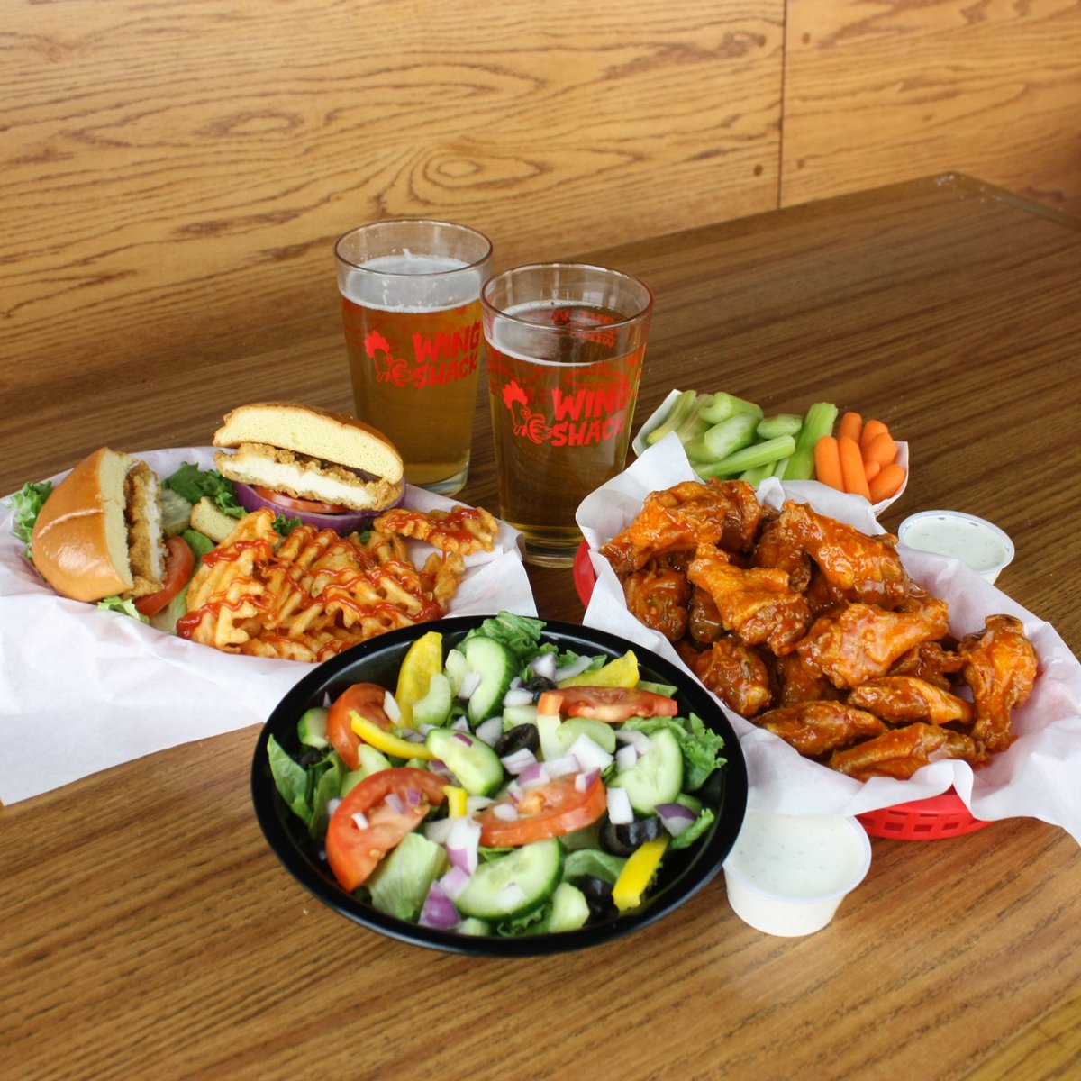 WingShackWings's tweet photo. Sundays are made for feasting with the family and we have something for everyone!
#SundayService #WingShackWings https://t.co/vNwCdDia4V